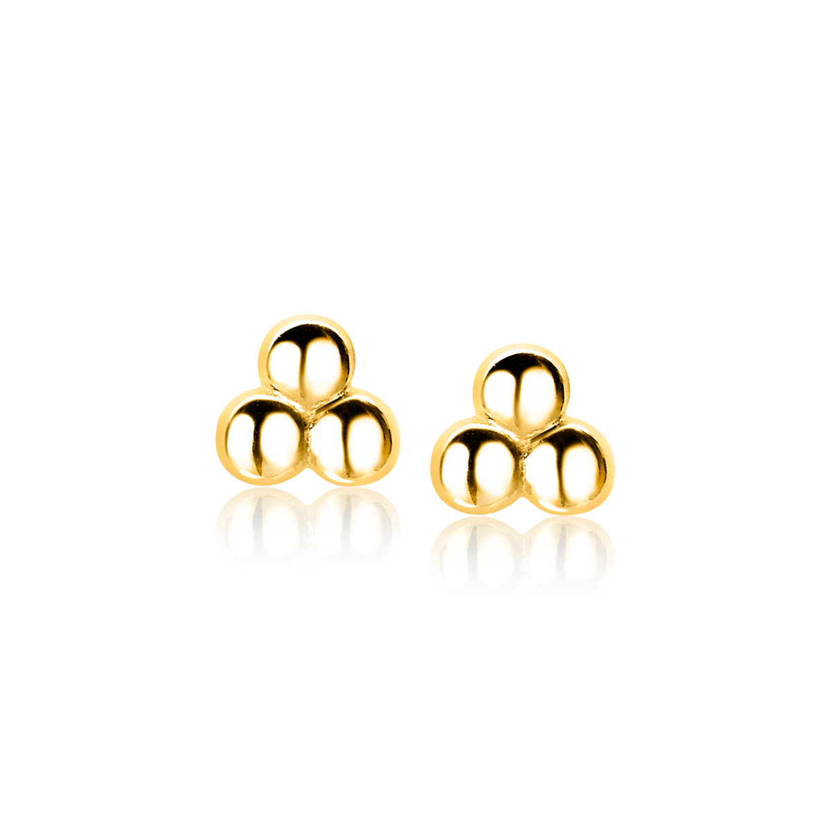 Boucles d'oreilles dorées en forme de trois cercles entrelacés.