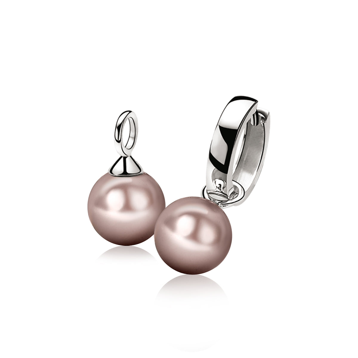 Boucles d'oreilles en argent avec perles roses, une plus grande et une plus petite.