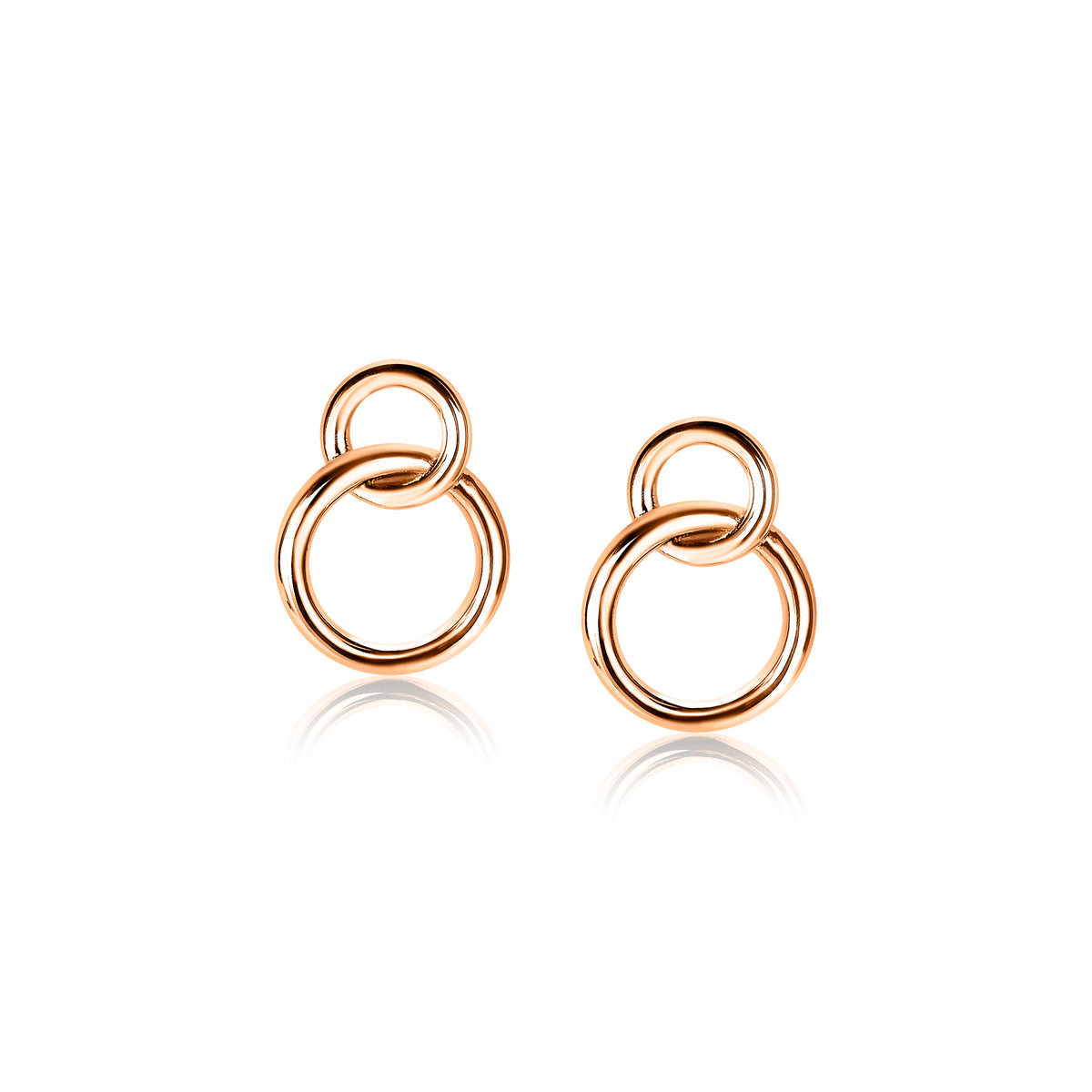 Boucles d'oreilles dorées en forme de cercles entrelacés.