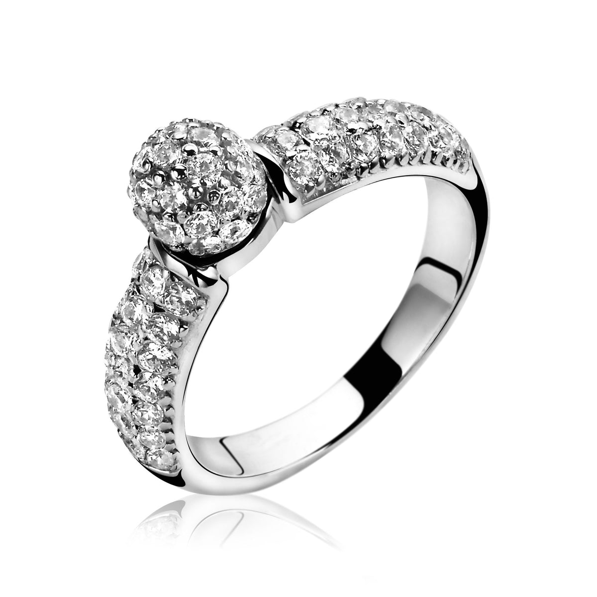 Bague en argent ornée d'un pavé de zircons et d'un motif central arrondi.
