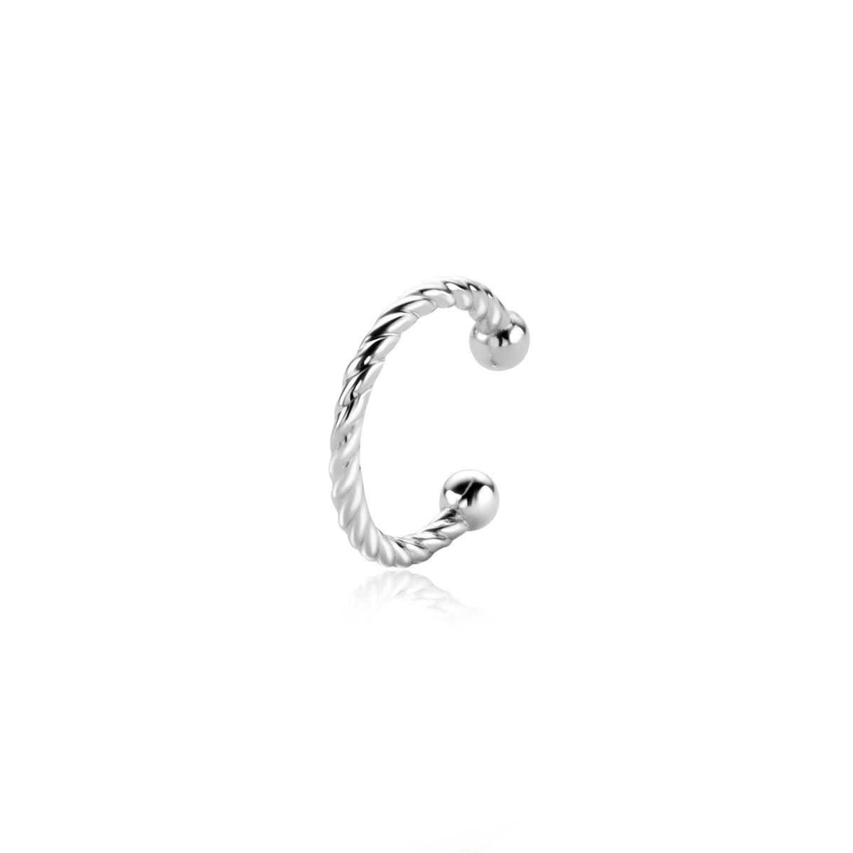Boucle d'oreille en argent, forme torsadée avec deux boules aux extrémités.