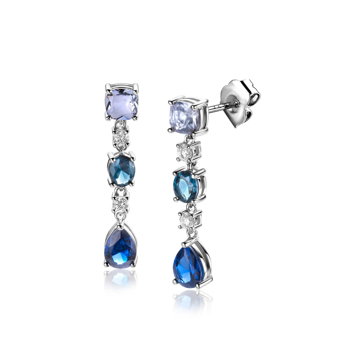Boucles d'oreilles en argent avec des pierres précieuses bleues et violettes en forme de goutte.