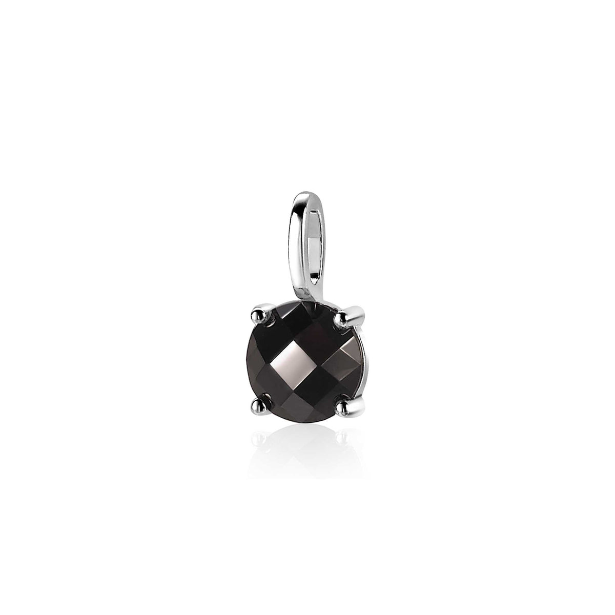 Pendentif en argent avec une pierre noire facettée.