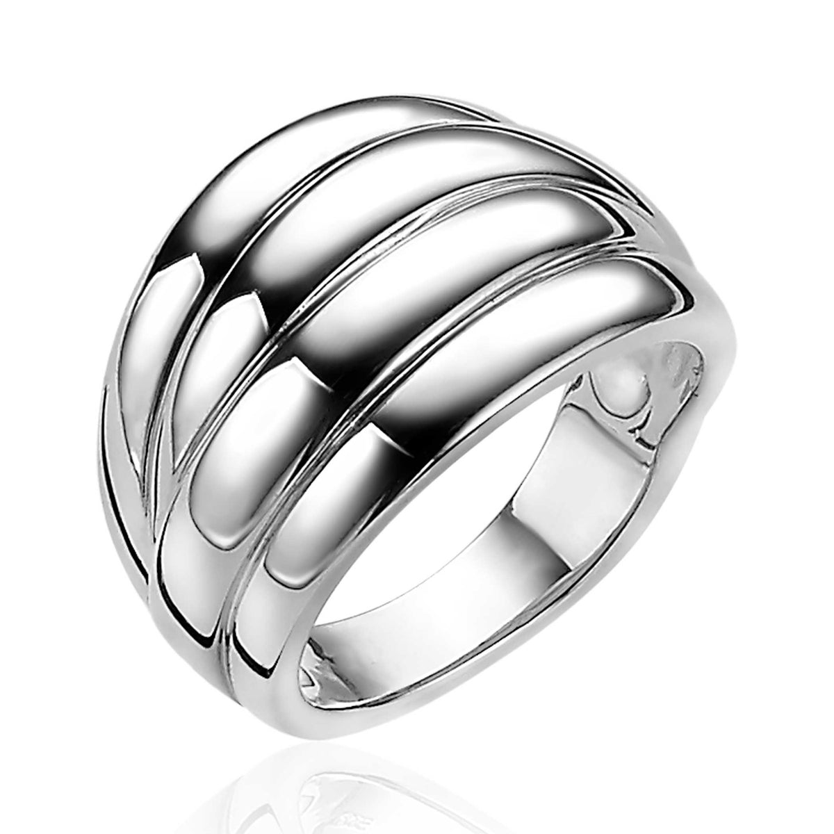 Bague en argent avec des bandes ondulées et une finition brillante.