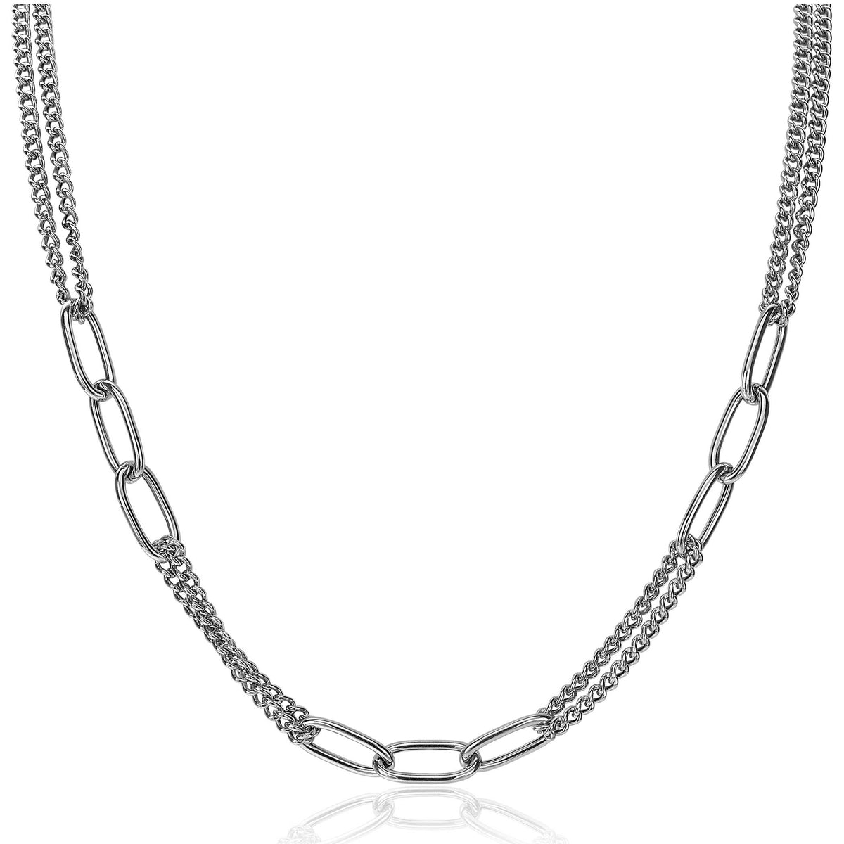 Collier en argent avec maillons ovales et chaînes entrelacées.