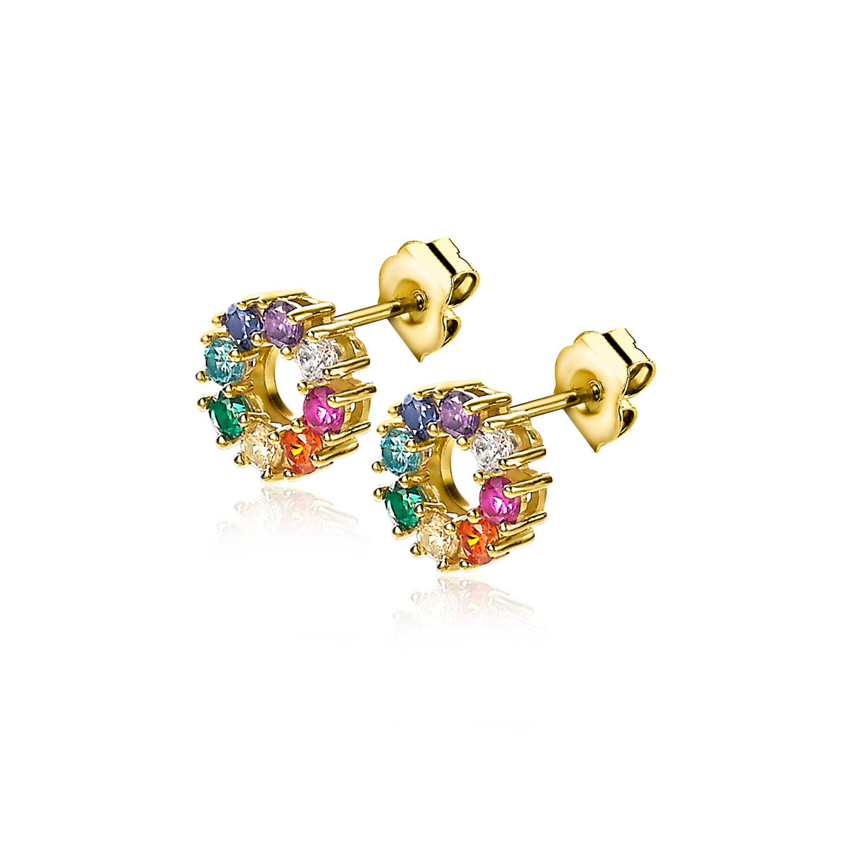 Boucles d'oreilles dorées ornées de pierres multicolores en forme de cercle.