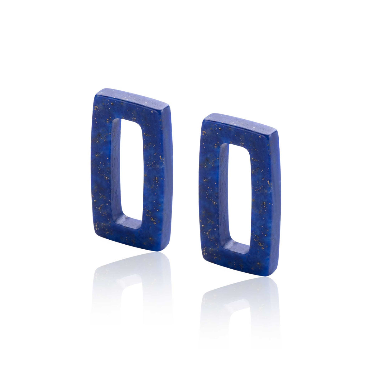 Boucles d'oreilles rectangulaires en lapis-lazuli bleu.