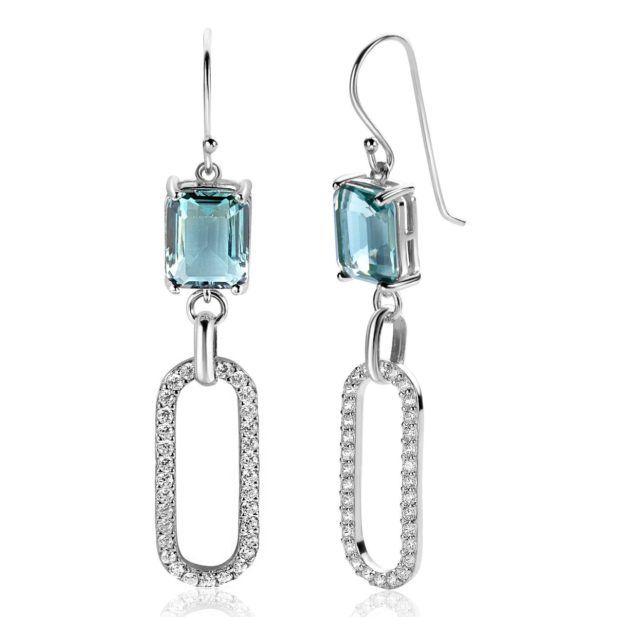 Boucles d'oreilles en argent avec un pendentif en forme de chaîne et une pierre bleue.