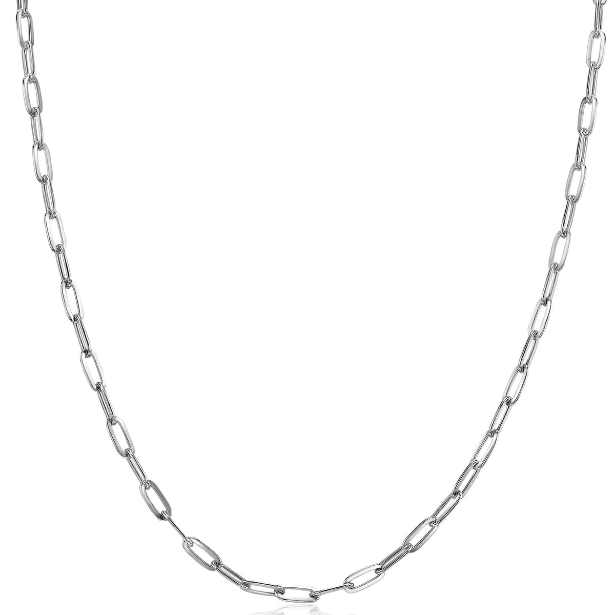Collier en argent avec maillons allongés, finition brillante.