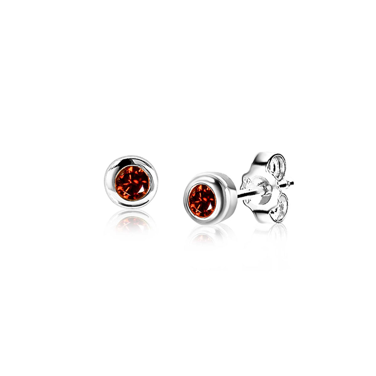 Boucles d'oreilles en argent avec un cristal orange brillant.