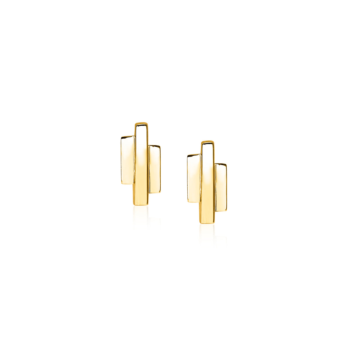 Boucles d'oreilles dorées avec une forme géométrique moderne et des finitions brillantes.