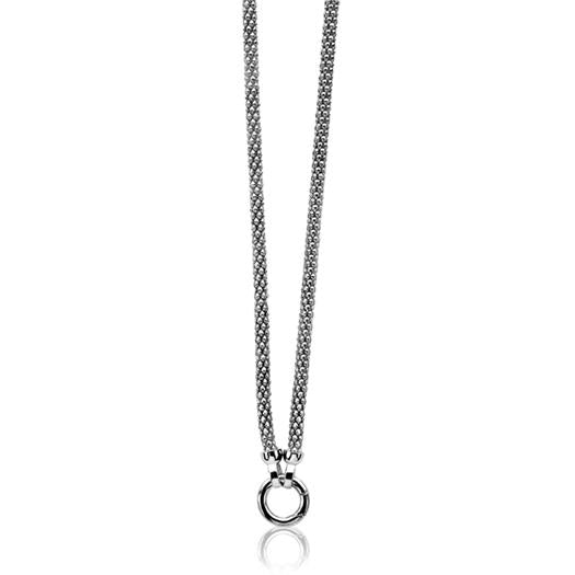 Collier en argent avec un pendentif rond, chaîne tressée et finition brillante.