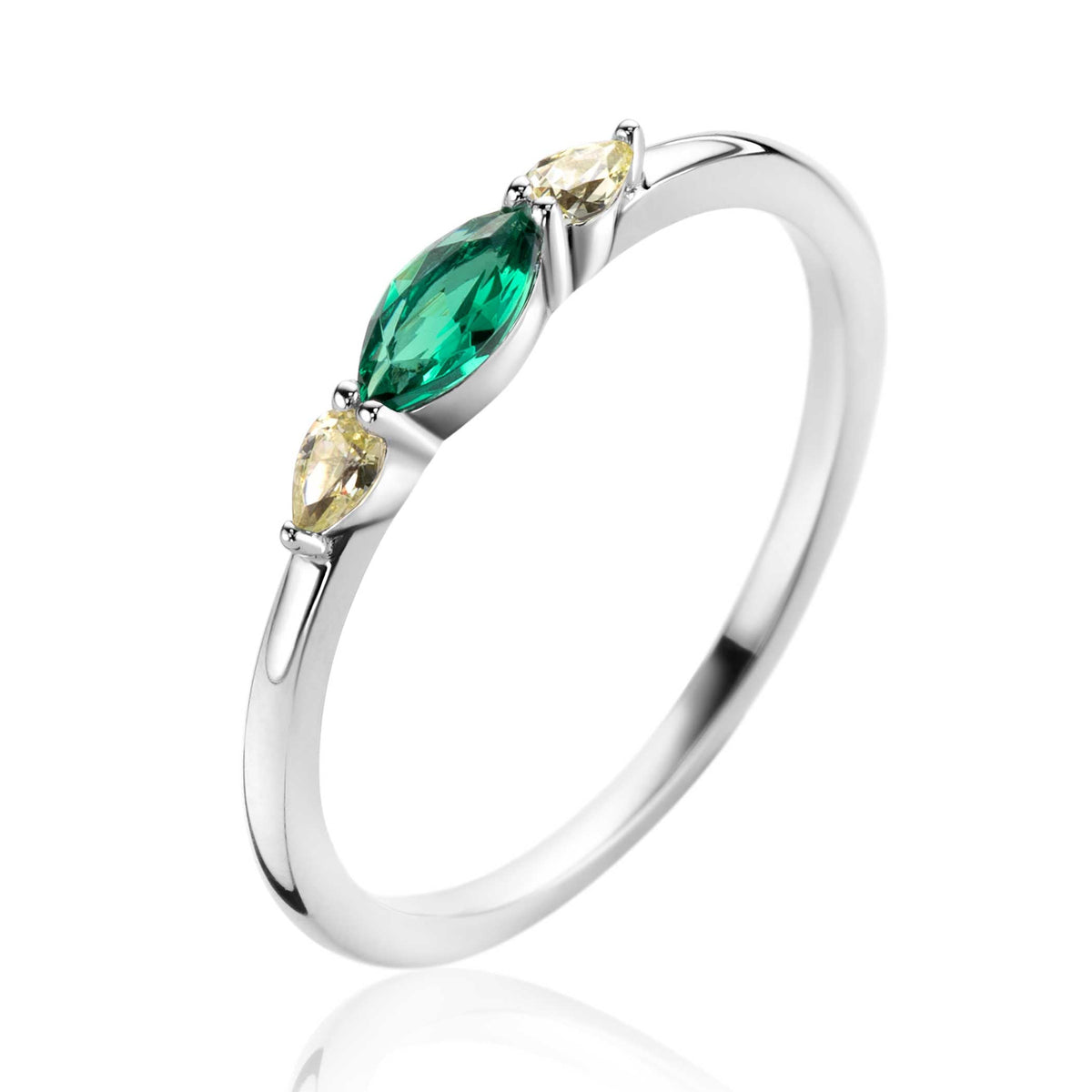 Bague en argent avec une pierre verte marquise et deux pierres jaunes en forme de poire.