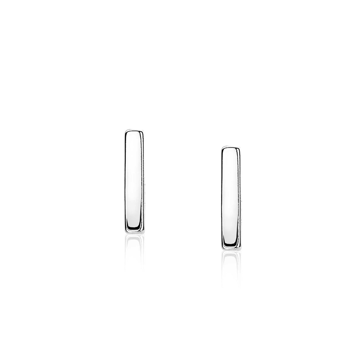 Boucles d'oreilles en argent avec une forme rectangulaire et une finition lisse.