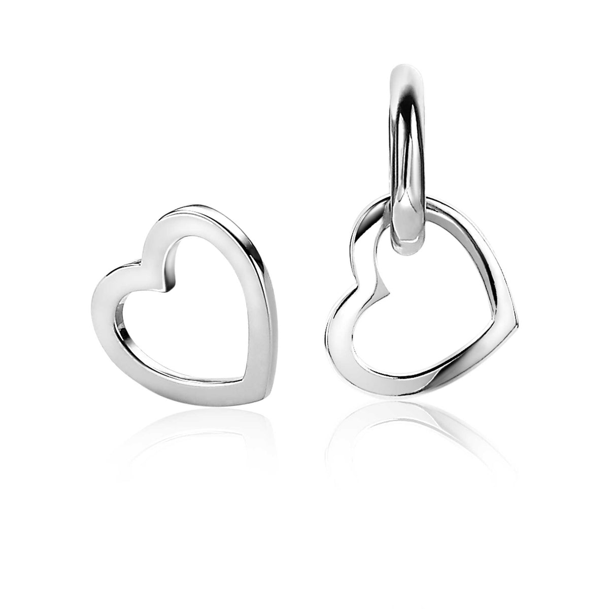 Boucles d'oreilles en argent en forme de cœur, avec un design ouvert et brillant.
