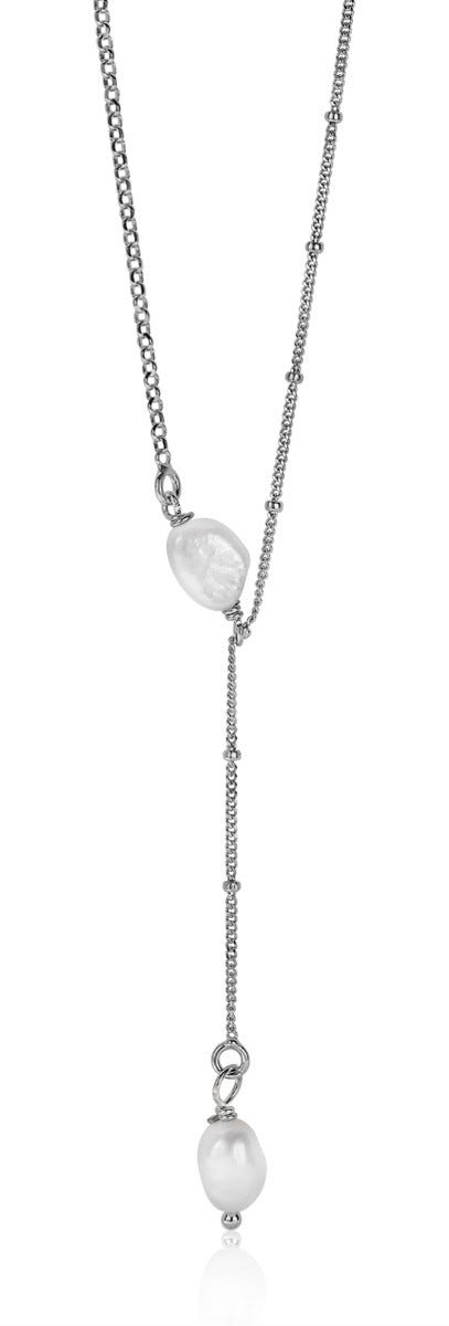 Collier en argent avec perles blanches et maillons délicats.