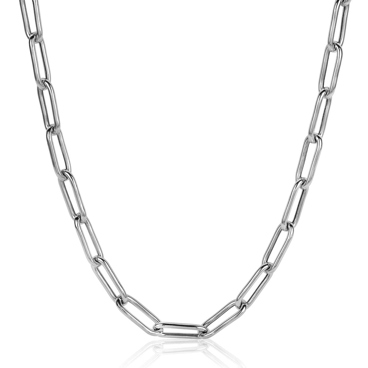 Collier en argent avec maillons allongés et finition brillante.