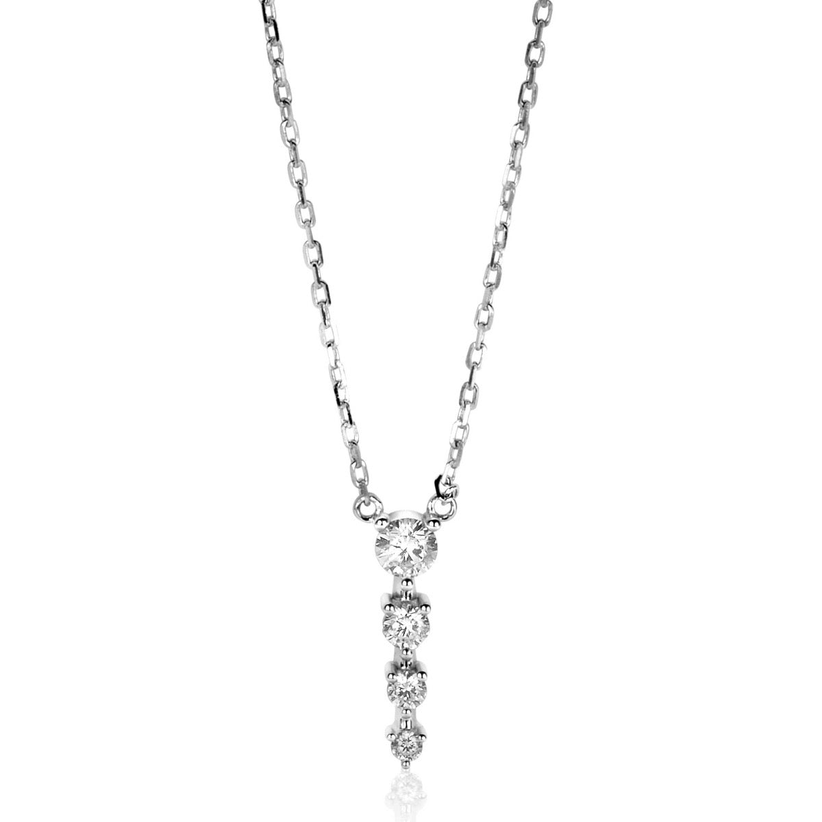 Collier en argent avec un pendentif en forme de goutte orné de pierres brillantes.