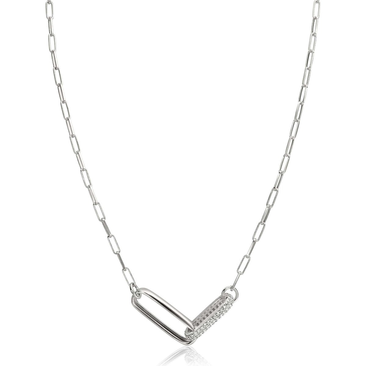 Collier en argent avec un pendentif en forme de fermoir, chaîne à maillons.