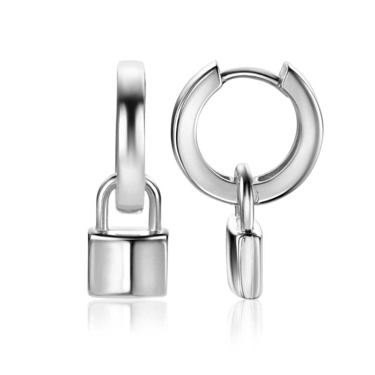 Boucles d'oreilles en argent en forme de cadenas avec un fermoir à clip.