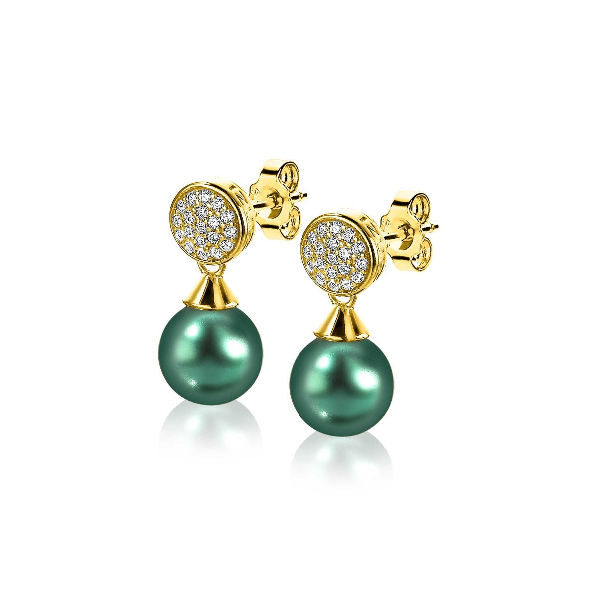 Boucles d'oreilles dorées avec perles vertes et détails en strass.
