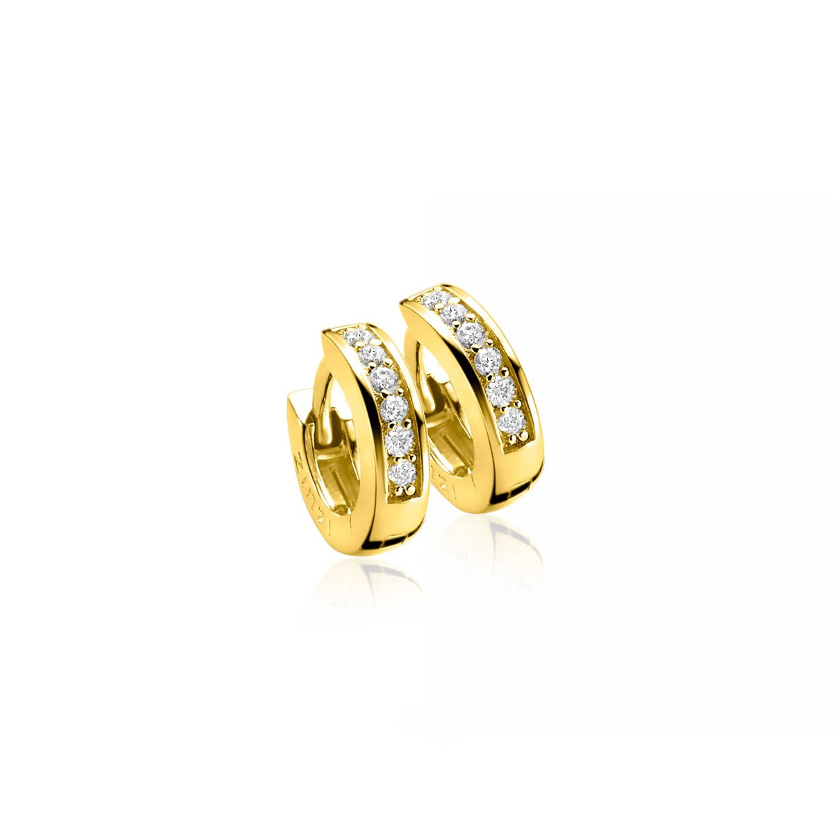 Boucles d'oreilles dorées avec des zircons brillants en ligne.