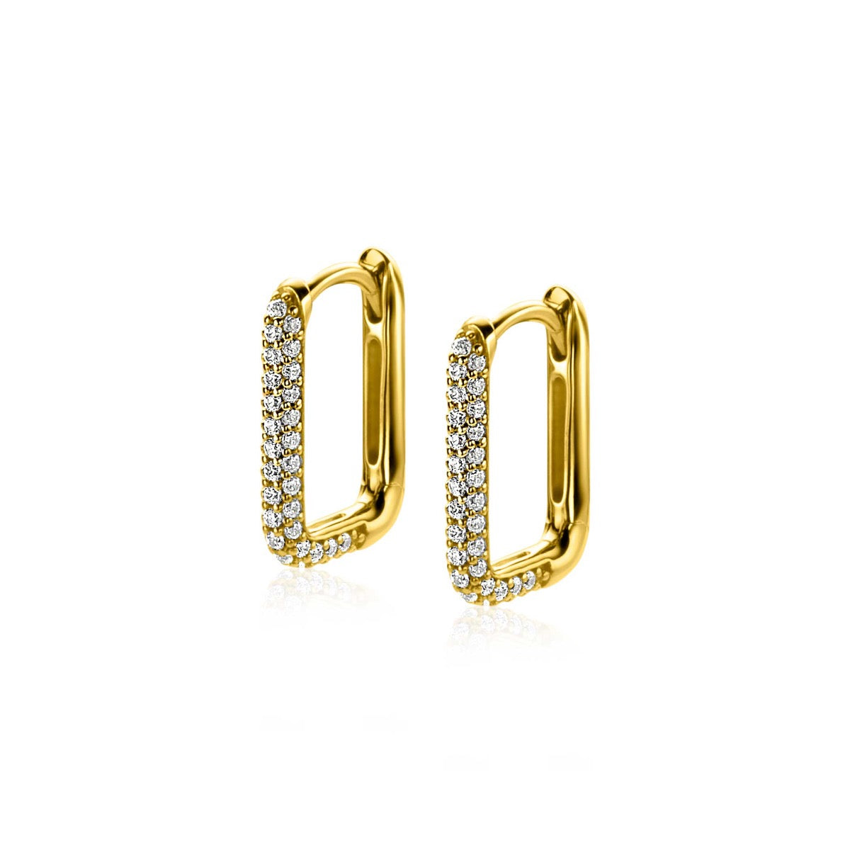 Boucles d'oreilles dorées avec des strass, de forme rectangulaire et lisse.