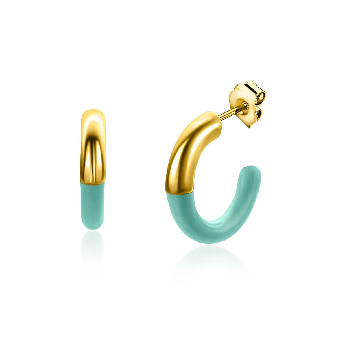 Boucles d'oreilles en métal doré avec une finition turquoise, en forme de demi-cercle.