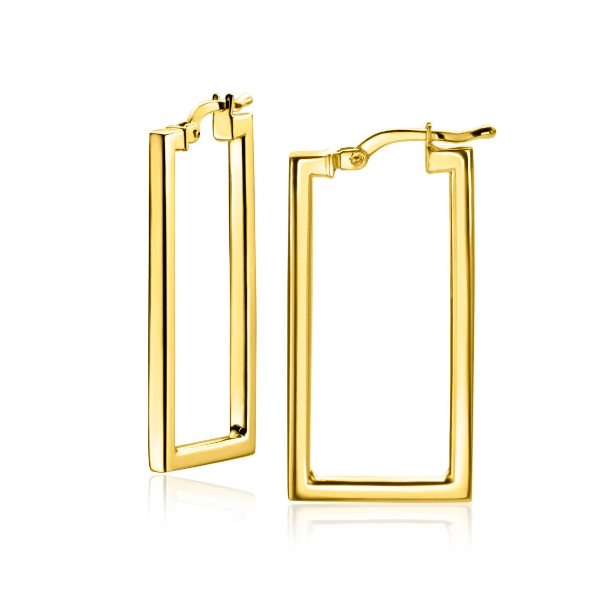 Boucles d'oreilles dorées en forme rectangulaire avec une finition lisse.