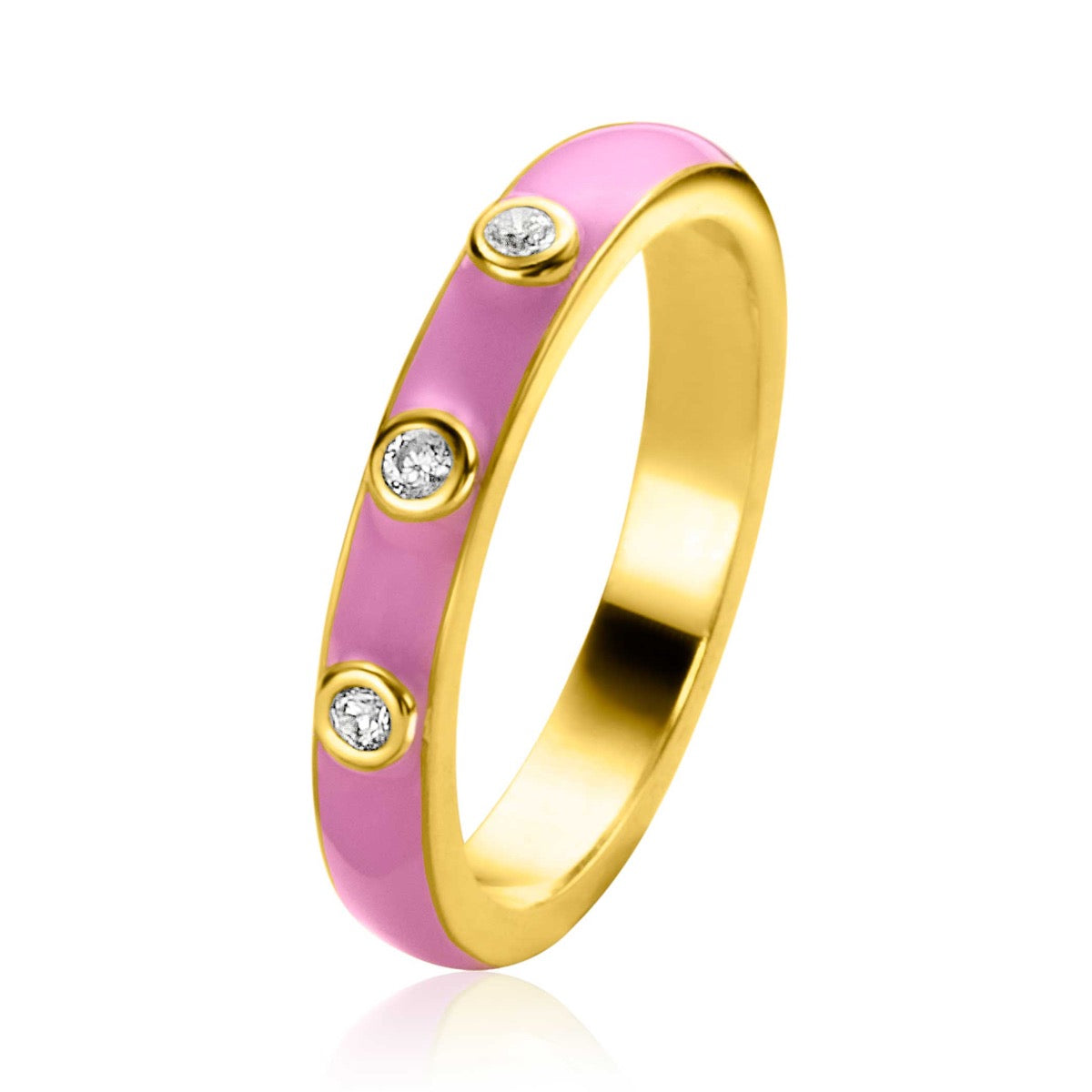 Bague dorée avec trois pierres brillantes et un revêtement rose.